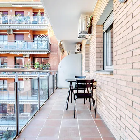 Blueground La Olimpica D Poblenou Balcony Bcn-78 Appartement Barcelona